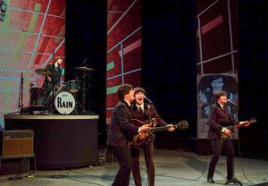 RAIN_SullivanOrange_002_©RichardLovrich-300x208